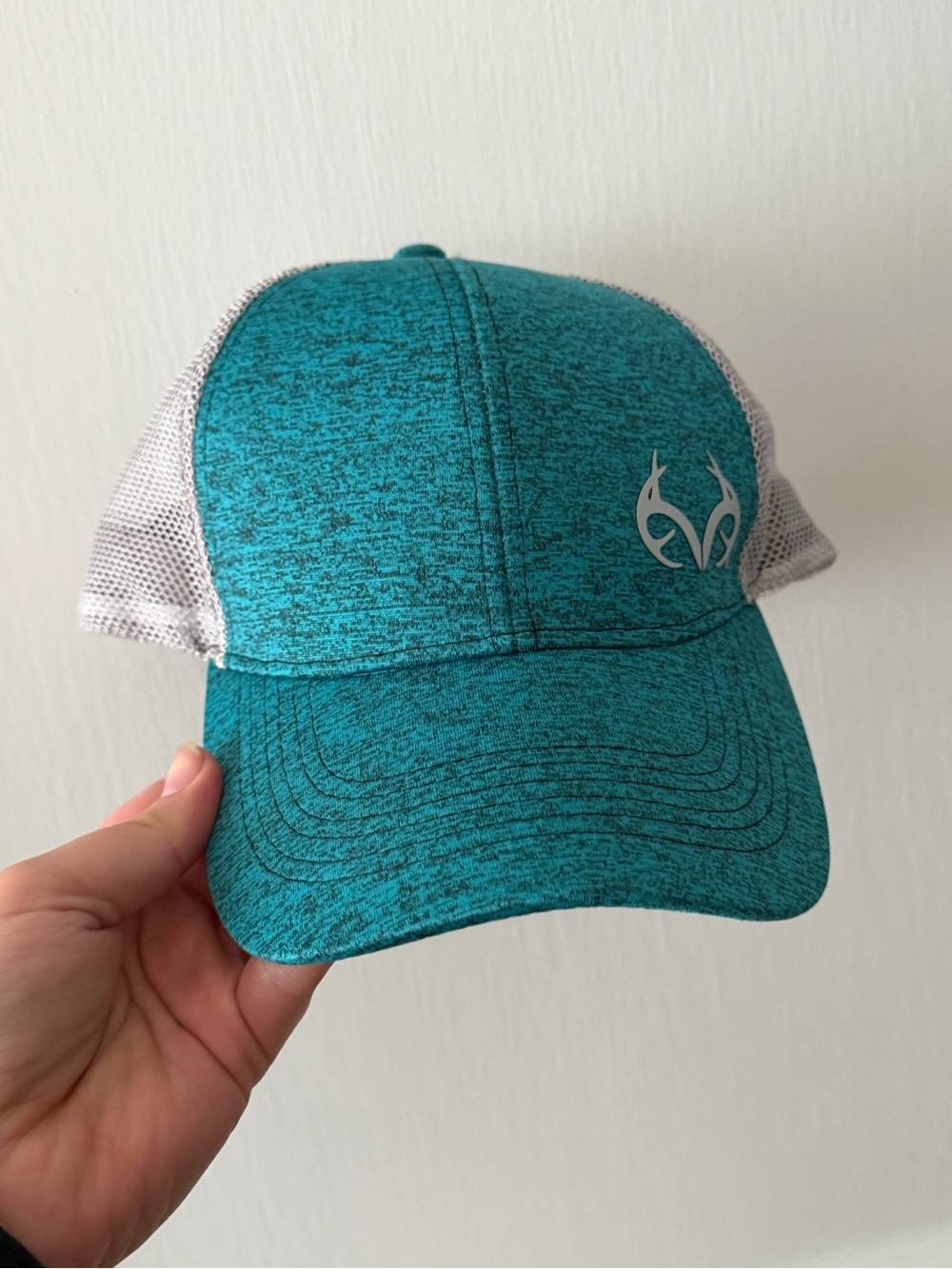 Realtree Teal and White Mesh Trucker Hat